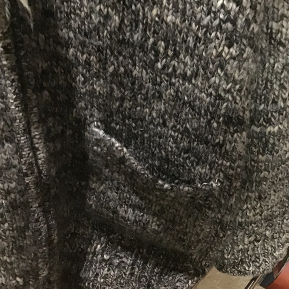 NWOT Aritzia wool Cardigan - Picture 3 of 9